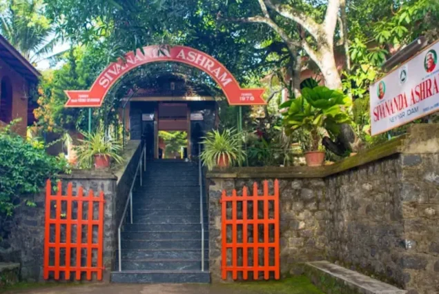 Sivananda Yoga Vedanta Dhanwantari Ashram