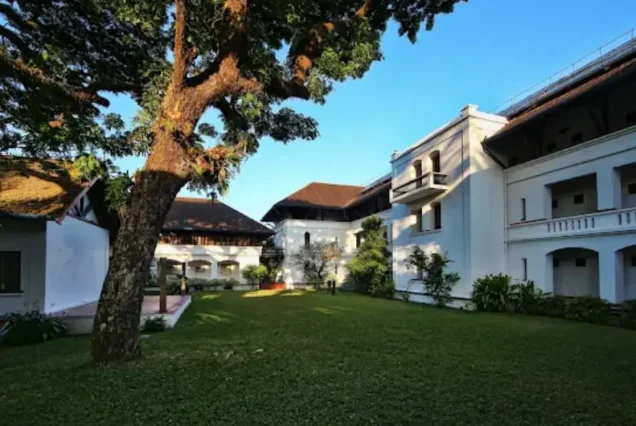 Brunton Boatyard - CGH Earth