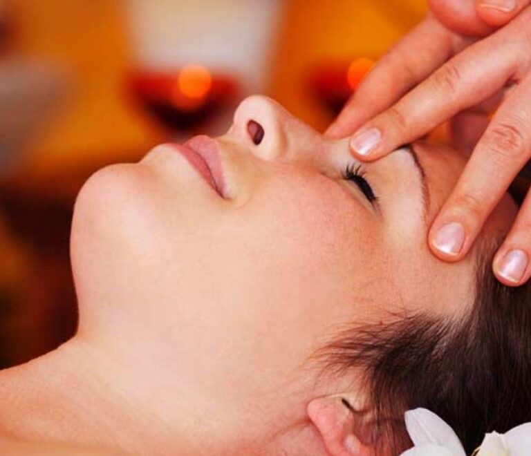 Annapoorna Glow enhances skin