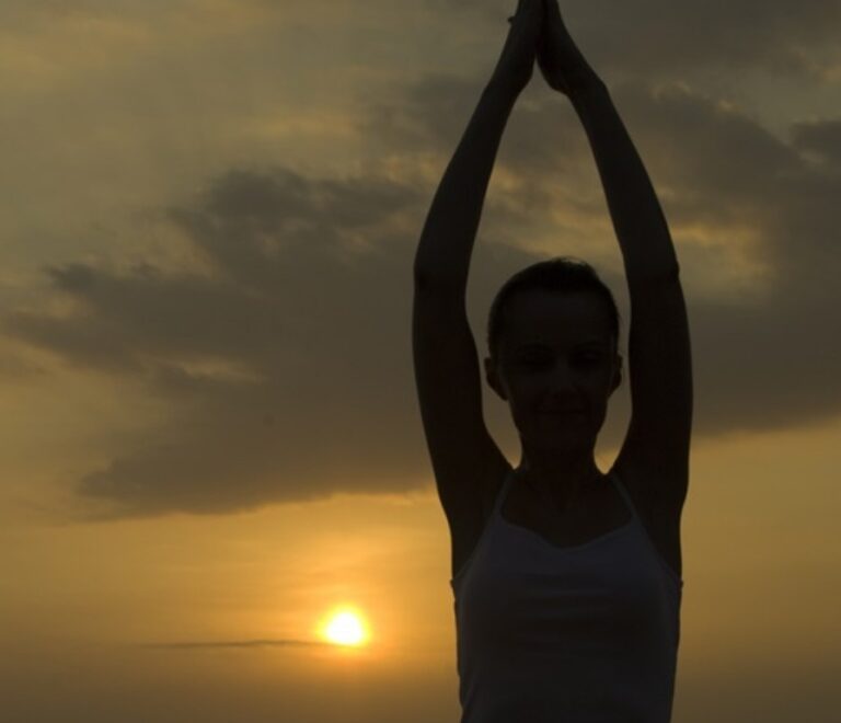 Mātrṛtva Nest – Ayurvedic Postpartum Care for Mother & Child